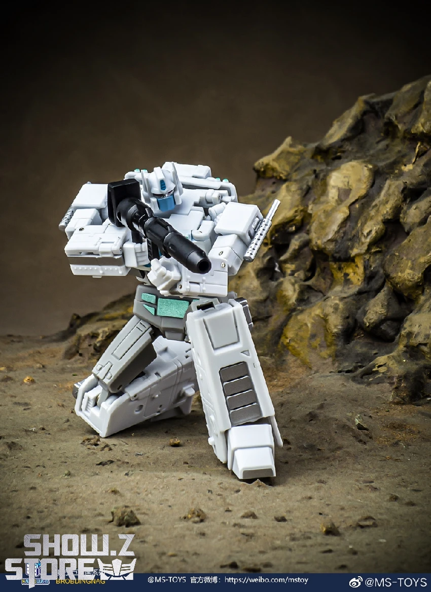 Magic Square MS-B46W Light Of Victory Ultra Magnus White Version - Image 12