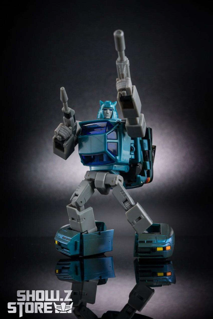 XTransbots MM-10T Tap In Cliffjumper Botcon Version - Image 2